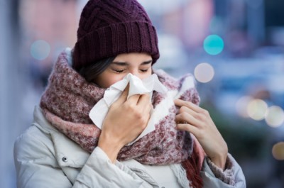 Alergie řádí i v zimě: rýmu vyvolávají roztoči, plísně i chlad 